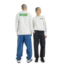 Burton Mens 2011 Nug Crew -Optimaal Ski Apparatuur Winkel Burton Nug sweater on